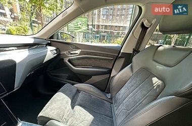 Внедорожник / Кроссовер Audi e-tron 2020 в Киеве