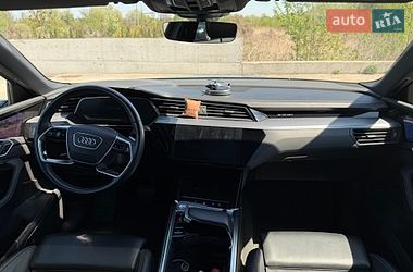 Внедорожник / Кроссовер Audi e-tron 2019 в Буче