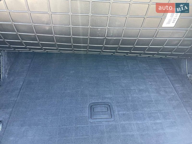 Внедорожник / Кроссовер Audi e-tron 2019 в Киеве