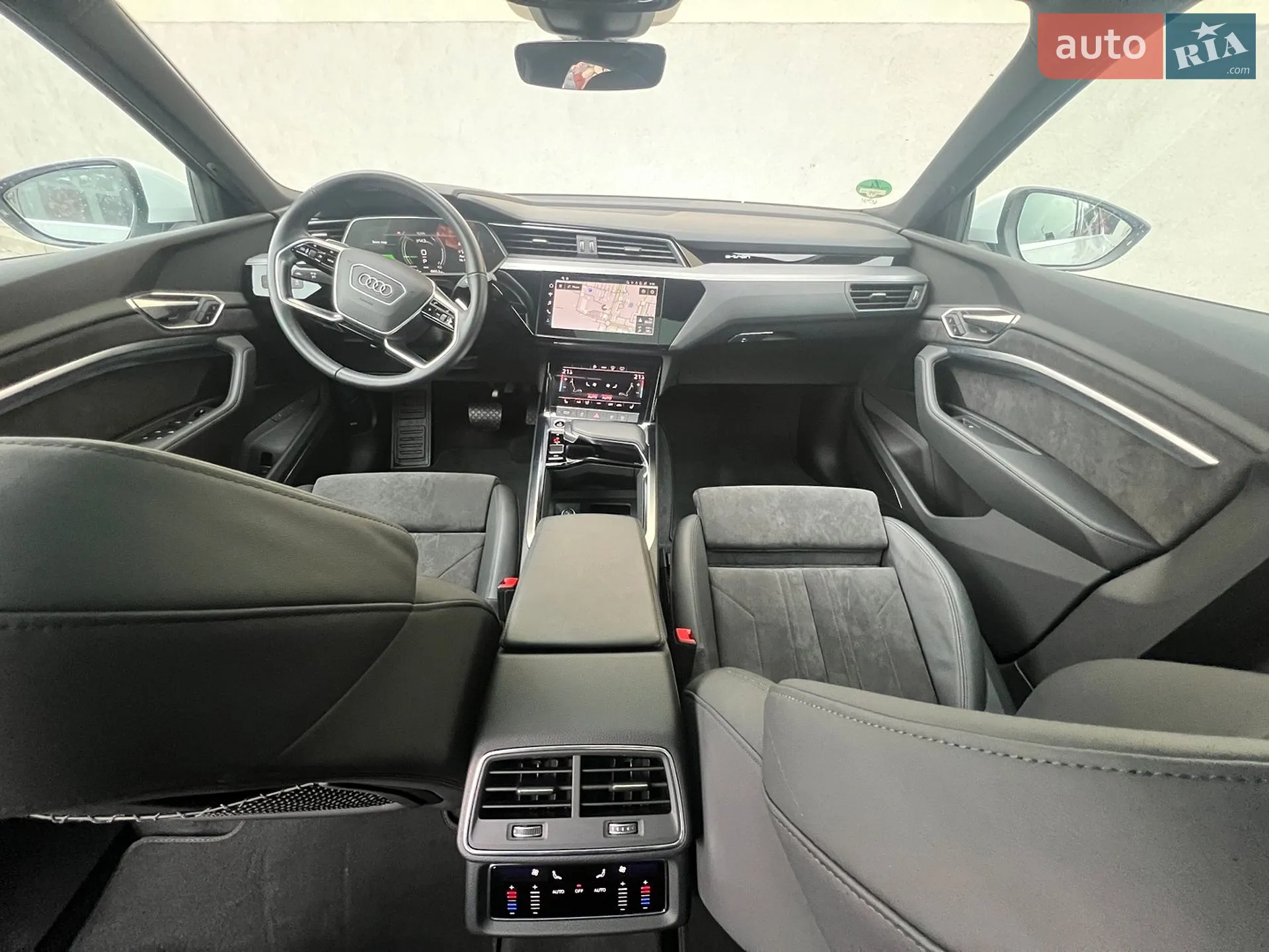 2020 Audi e-tron - мініатюра 20