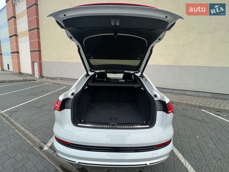 Внедорожник / Кроссовер Audi e-tron 2020 в Львове