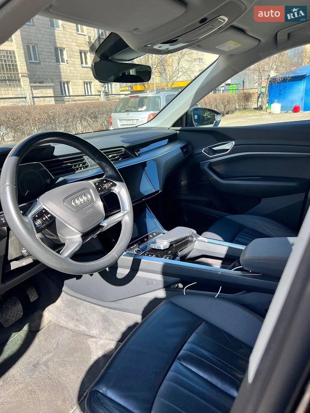 2021 Audi e-tron - мініатюра 14