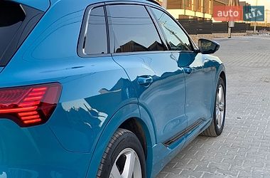 Внедорожник / Кроссовер Audi e-tron 2019 в Тернополе