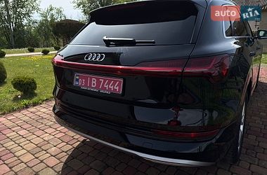 Внедорожник / Кроссовер Audi e-tron 2020 в Сваляве фото 23 Внедорожник / Кроссовер Audi e-tron 2020 в Сваляве