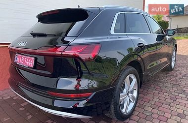 Внедорожник / Кроссовер Audi e-tron 2020 в Сваляве фото 19 Внедорожник / Кроссовер Audi e-tron 2020 в Сваляве