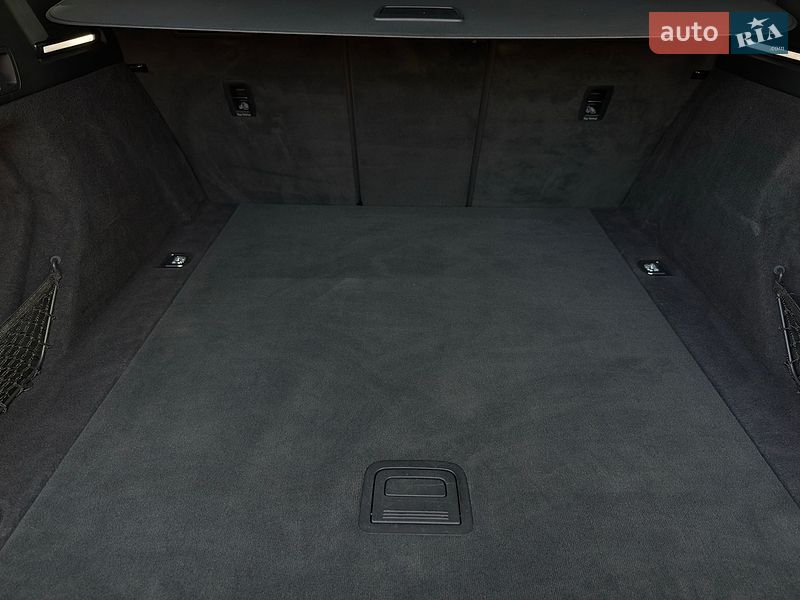 Внедорожник / Кроссовер Audi e-tron 2020 в Сваляве фото 46 Внедорожник / Кроссовер Audi e-tron 2020 в Сваляве