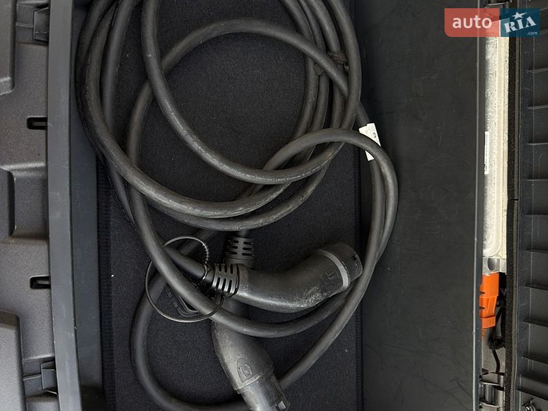 Внедорожник / Кроссовер Audi e-tron 2020 в Сваляве фото 48 Внедорожник / Кроссовер Audi e-tron 2020 в Сваляве