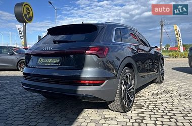 Внедорожник / Кроссовер Audi e-tron 2022 в Мукачево