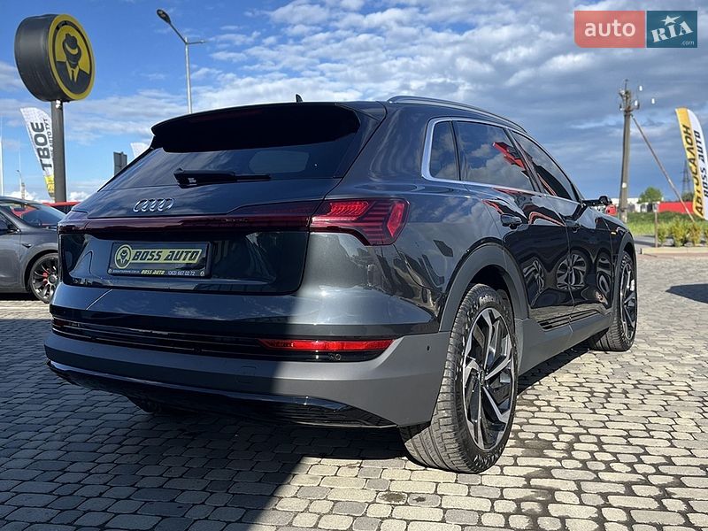 Внедорожник / Кроссовер Audi e-tron 2022 в Мукачево