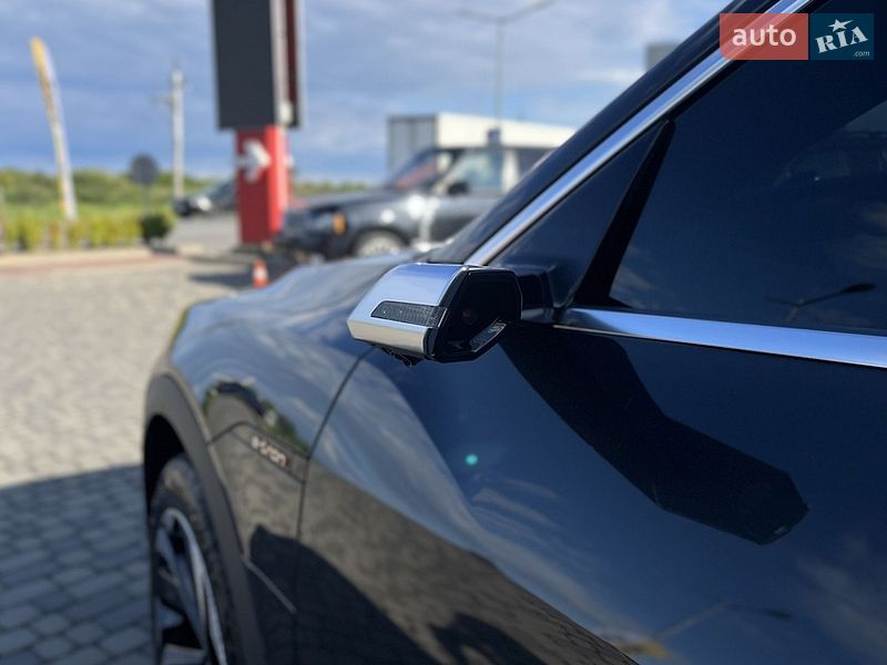 Внедорожник / Кроссовер Audi e-tron 2022 в Мукачево