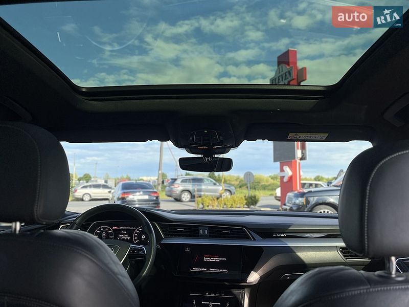 Внедорожник / Кроссовер Audi e-tron 2022 в Мукачево
