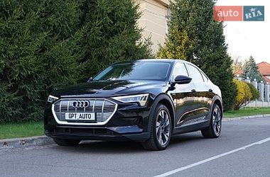 Внедорожник / Кроссовер Audi e-tron 2022 в Киеве