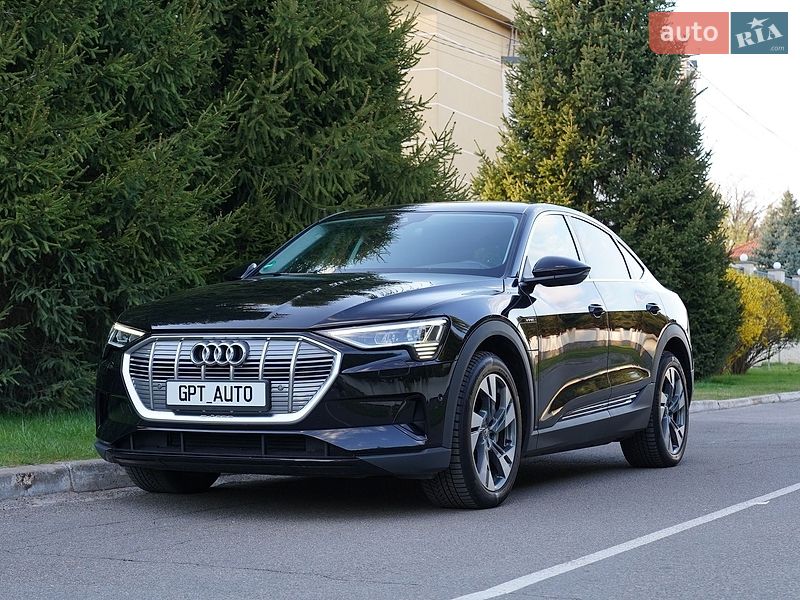 Audi e-tron 2022