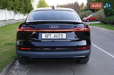 Внедорожник / Кроссовер Audi e-tron 2022 в Киеве