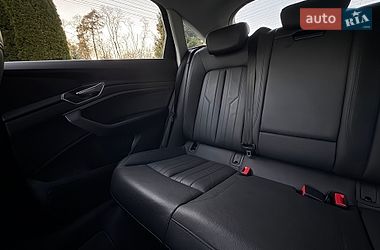 Внедорожник / Кроссовер Audi e-tron 2022 в Киеве
