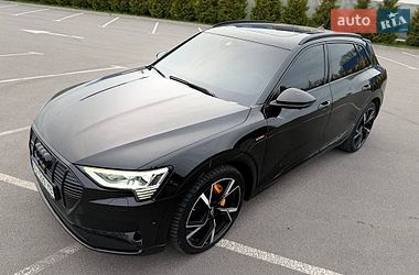Внедорожник / Кроссовер Audi e-tron 2018 в Хмельнике