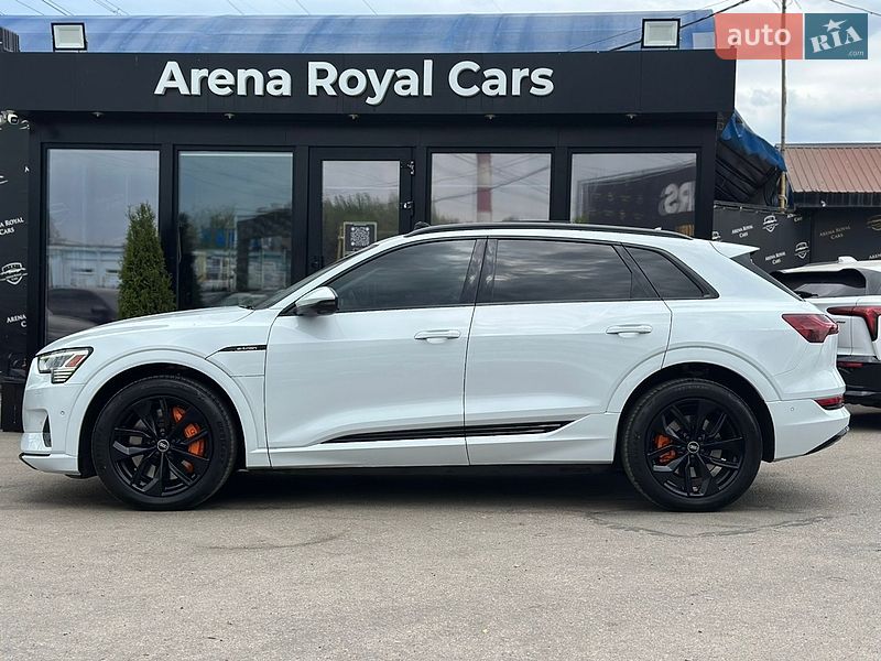 Внедорожник / Кроссовер Audi e-tron 2021 в Харькове