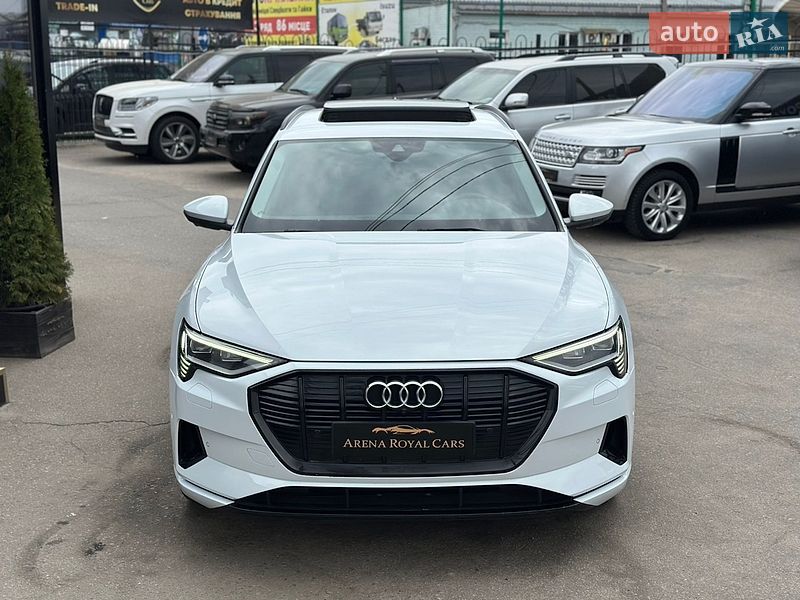 Внедорожник / Кроссовер Audi e-tron 2021 в Харькове