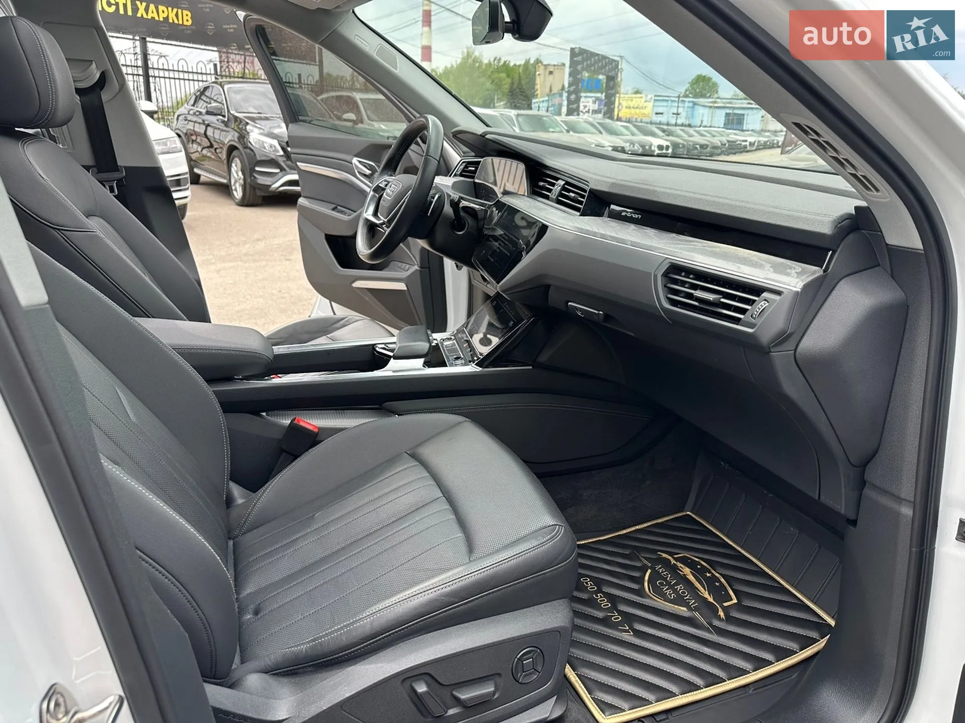 2021 Audi e-tron - мініатюра 26