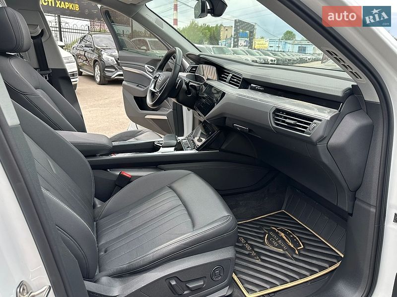 Внедорожник / Кроссовер Audi e-tron 2021 в Харькове