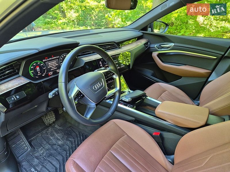 Внедорожник / Кроссовер Audi e-tron 2022 в Львове