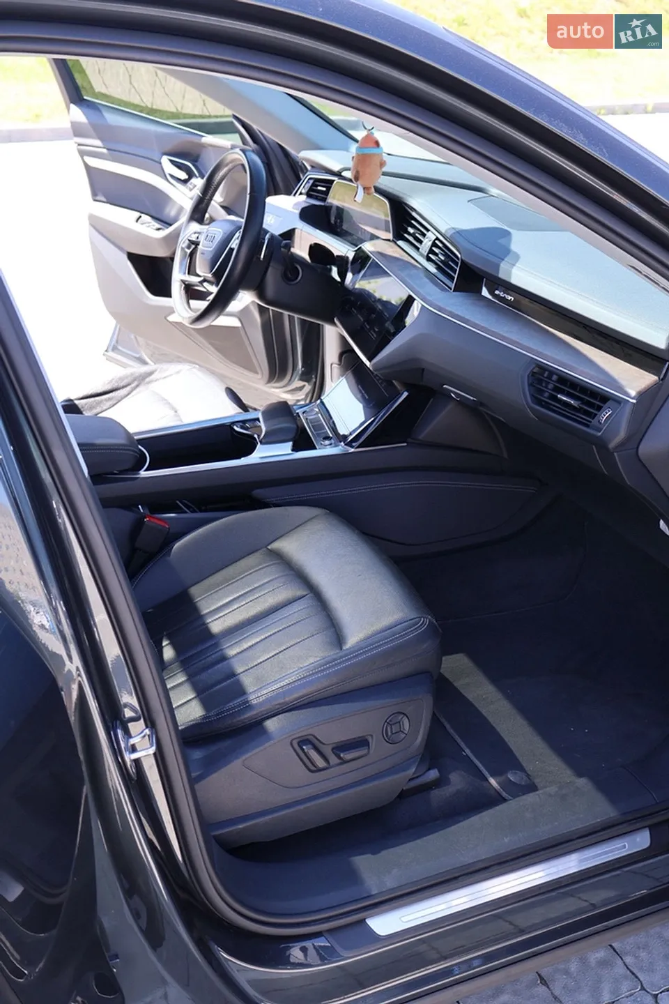 2019 Audi e-tron - мініатюра 19