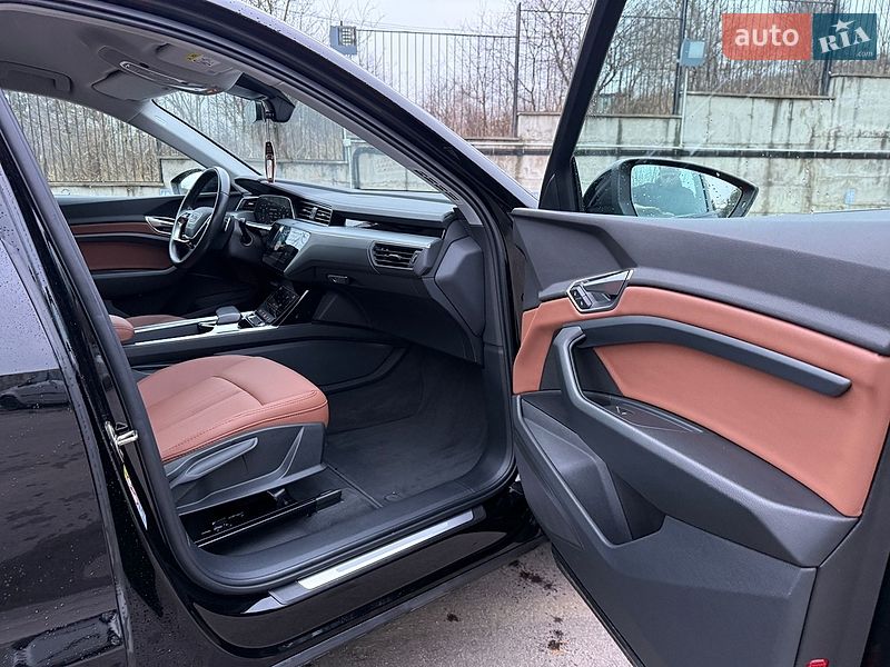 Внедорожник / Кроссовер Audi e-tron 2020 в Ровно