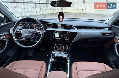 Внедорожник / Кроссовер Audi e-tron 2020 в Ровно