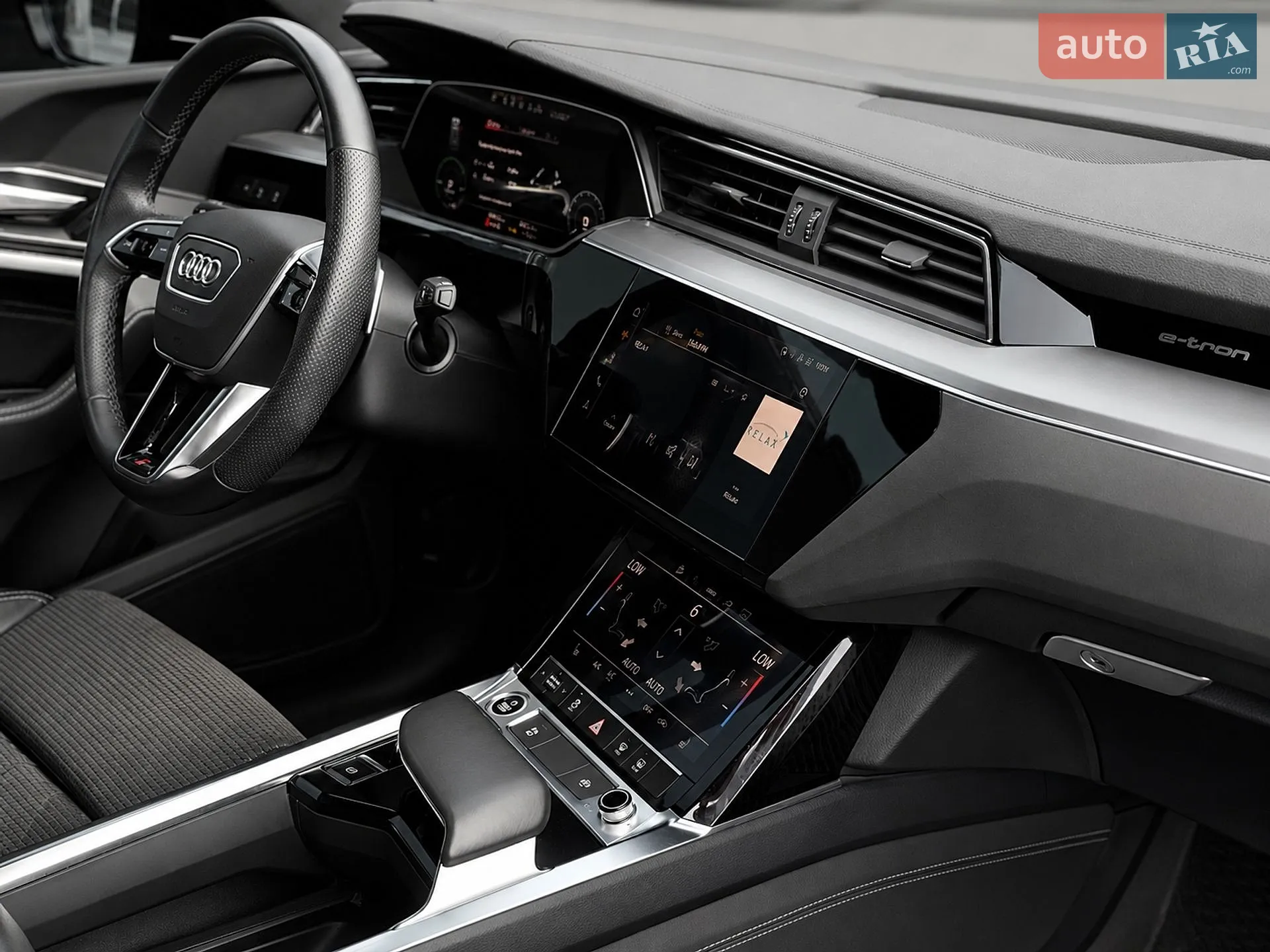 2021 Audi e-tron - мініатюра 10