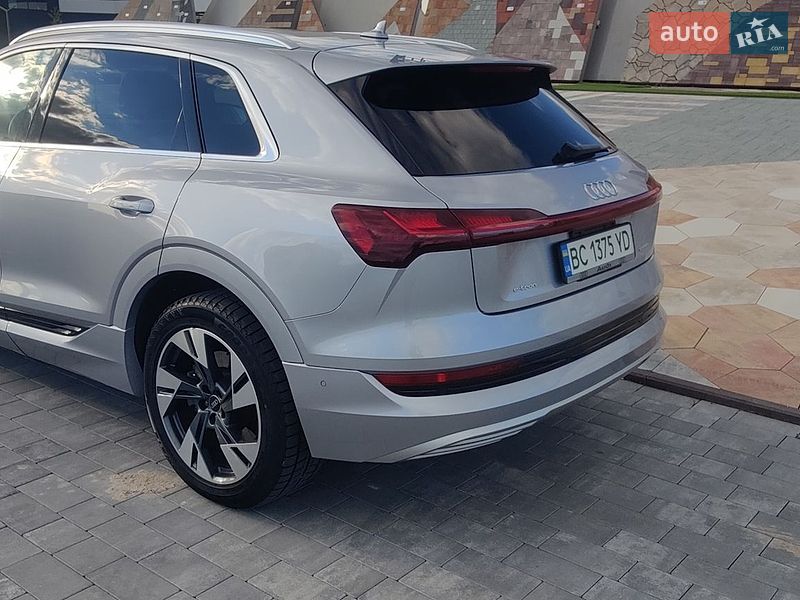 Внедорожник / Кроссовер Audi e-tron 2021 в Львове
