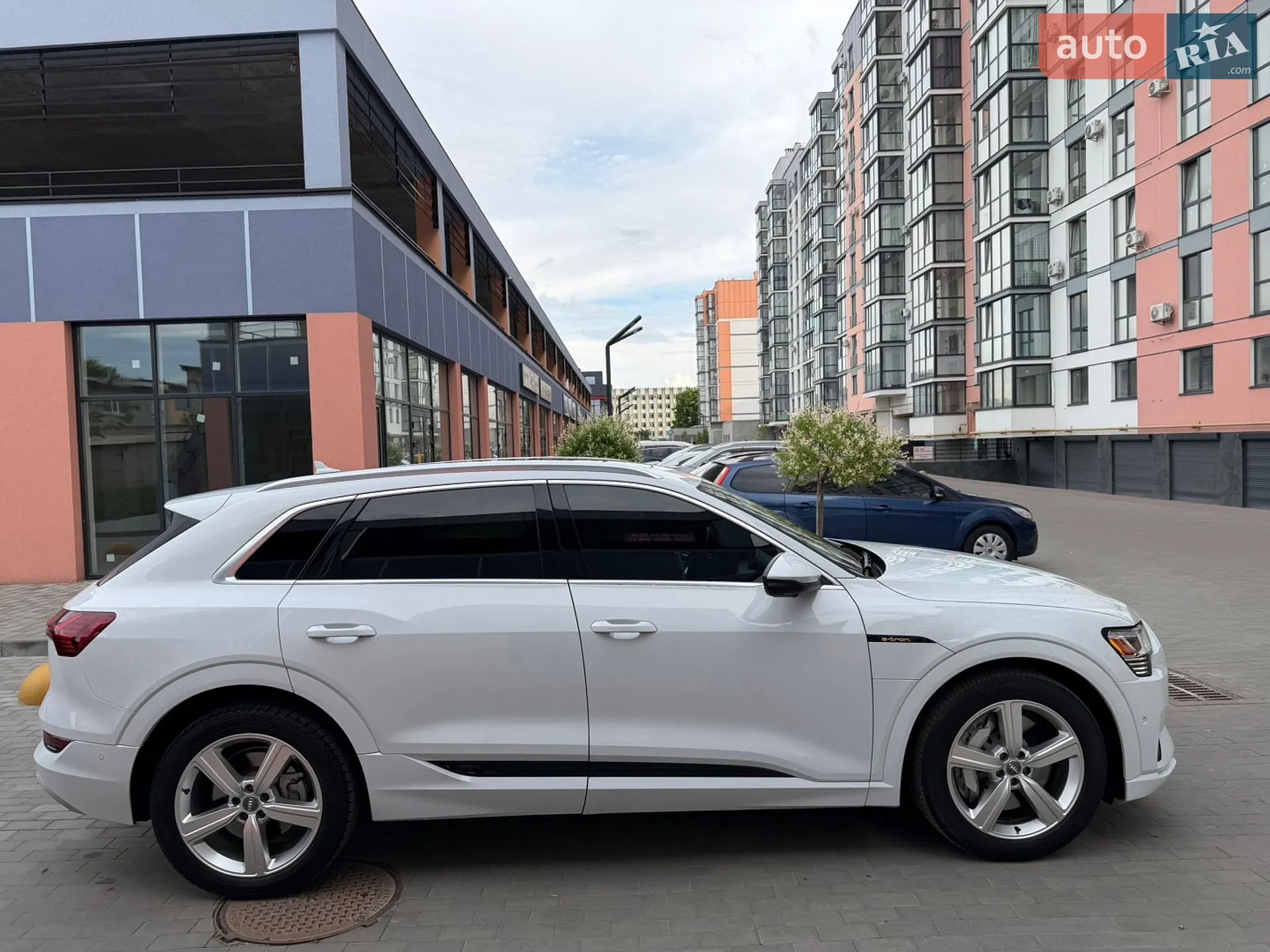 2019 Audi e-tron - мініатюра 24