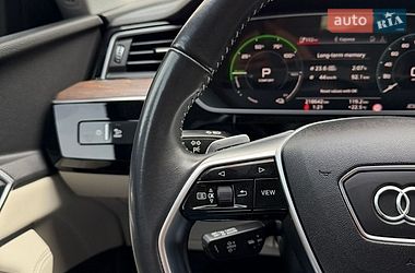 Позашляховик / Кросовер Audi e-tron 2019 в Володимирі