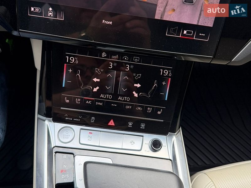 Позашляховик / Кросовер Audi e-tron 2019 в Володимирі