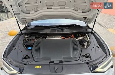 Позашляховик / Кросовер Audi e-tron 2019 в Володимирі