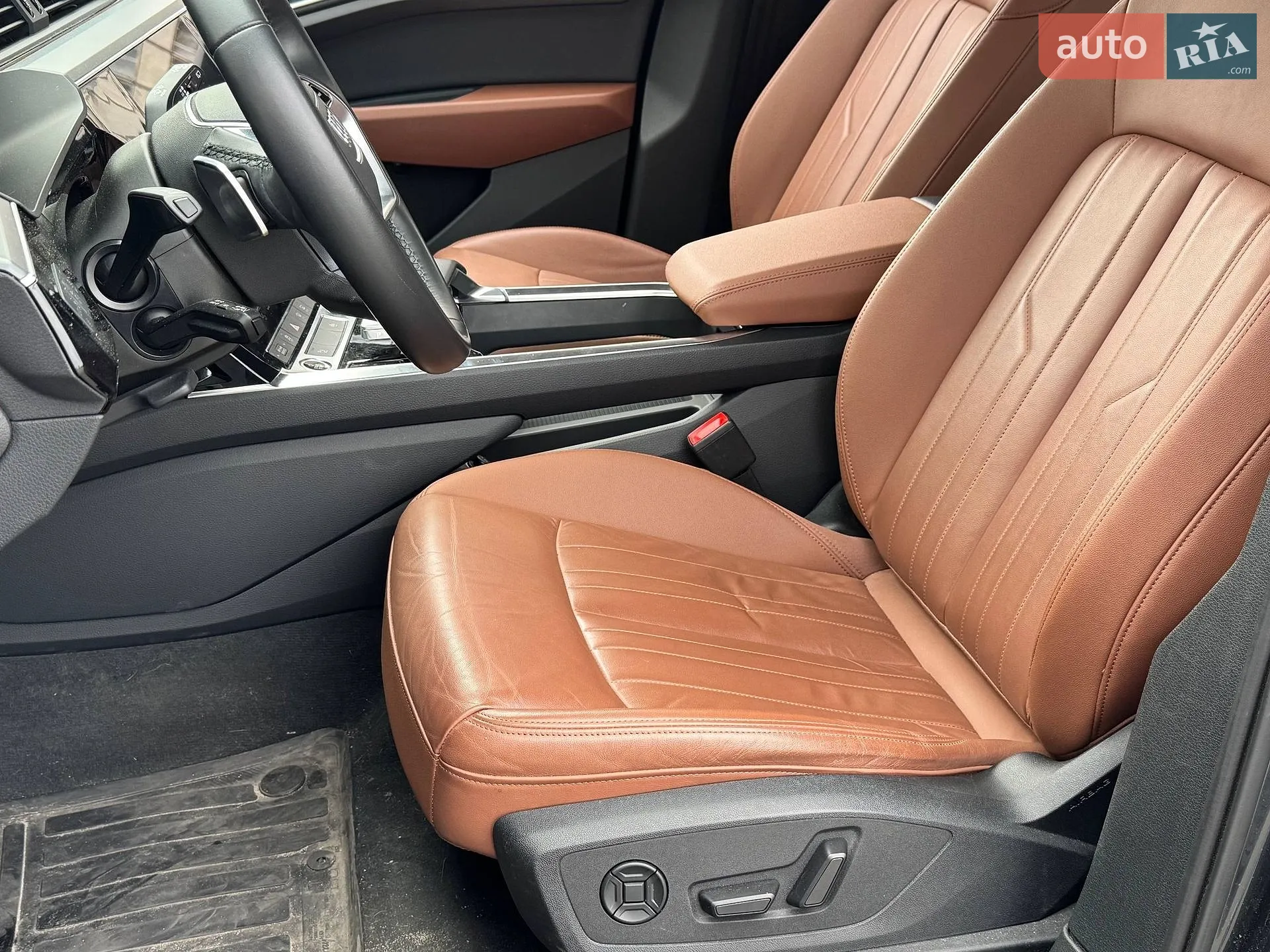 2022 Audi e-tron - мініатюра 14
