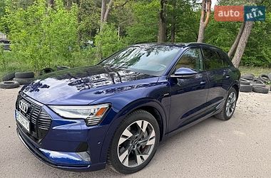 Внедорожник / Кроссовер Audi e-tron 2022 в Львове