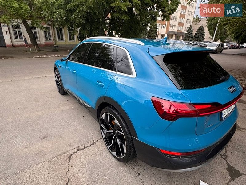 Позашляховик / Кросовер Audi e-tron 2019 в Одесі