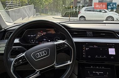 Позашляховик / Кросовер Audi e-tron 2020 в Львові