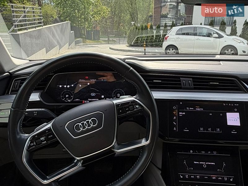 Позашляховик / Кросовер Audi e-tron 2020 в Львові