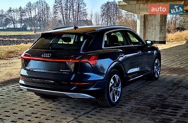 Позашляховик / Кросовер Audi e-tron 2019 в Тернополі