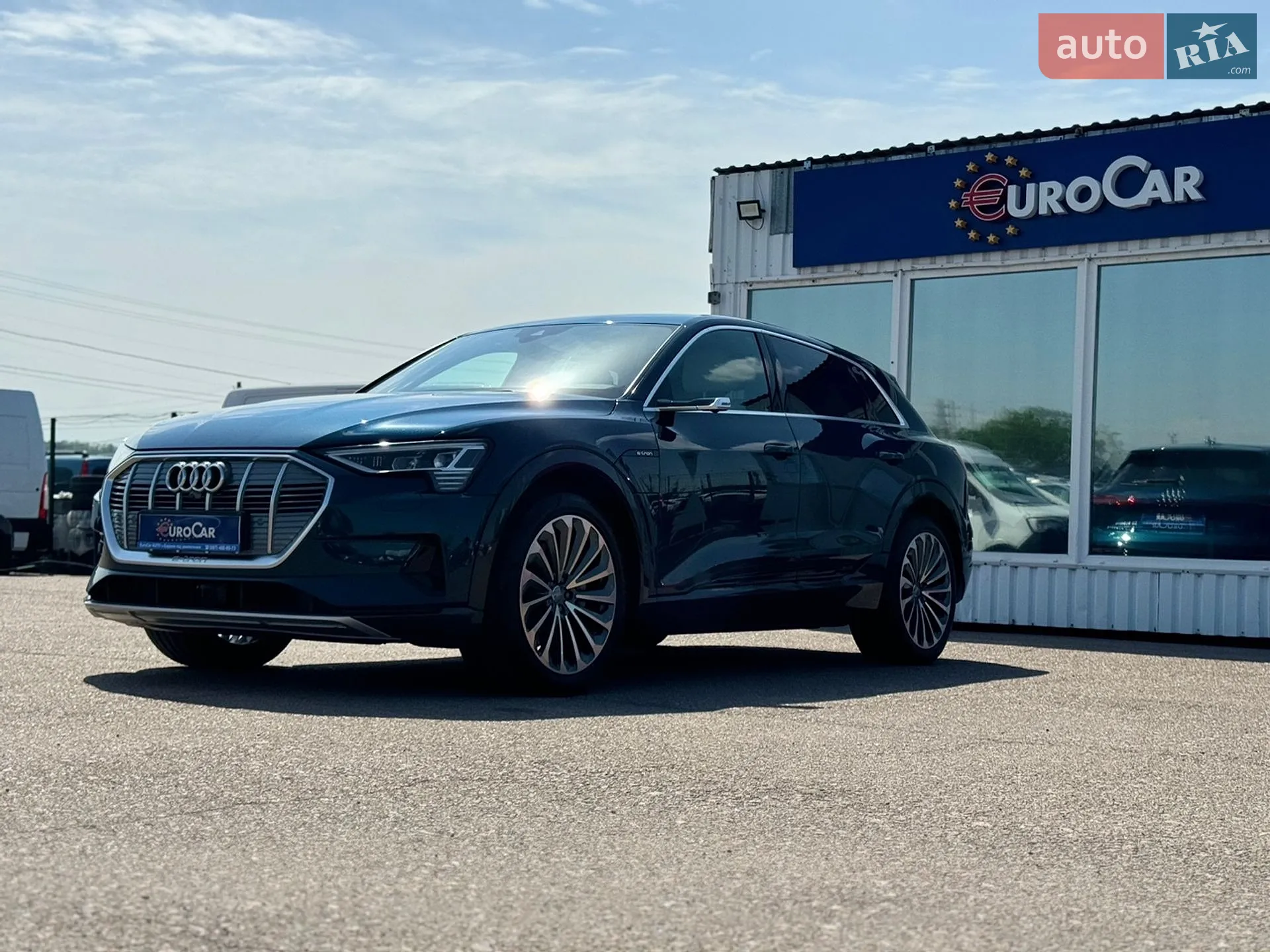 2019 Audi e-tron - фото 1