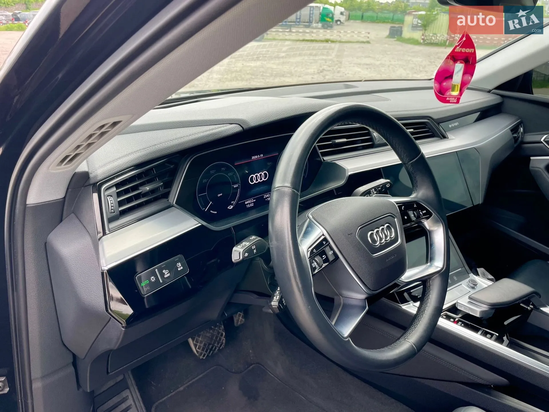 2021 Audi e-tron - мініатюра 32