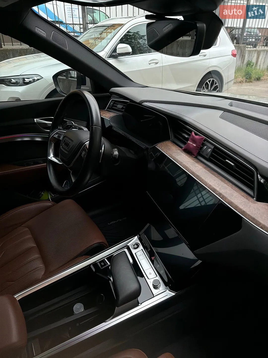 2021 Audi e-tron - мініатюра 13