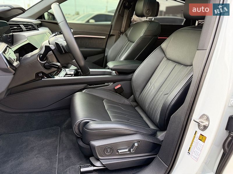 Внедорожник / Кроссовер Audi e-tron 2022 в Львове