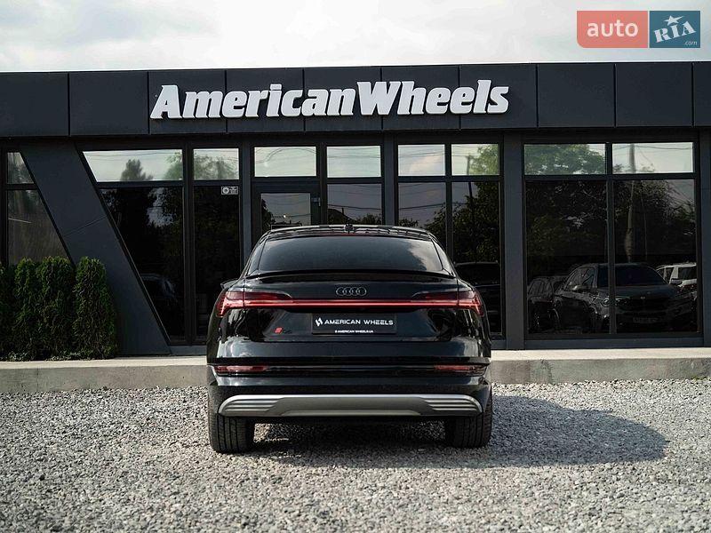 Внедорожник / Кроссовер Audi e-tron 2022 в Черновцах