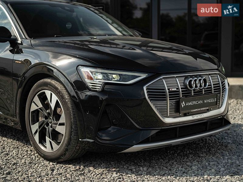Внедорожник / Кроссовер Audi e-tron 2022 в Черновцах