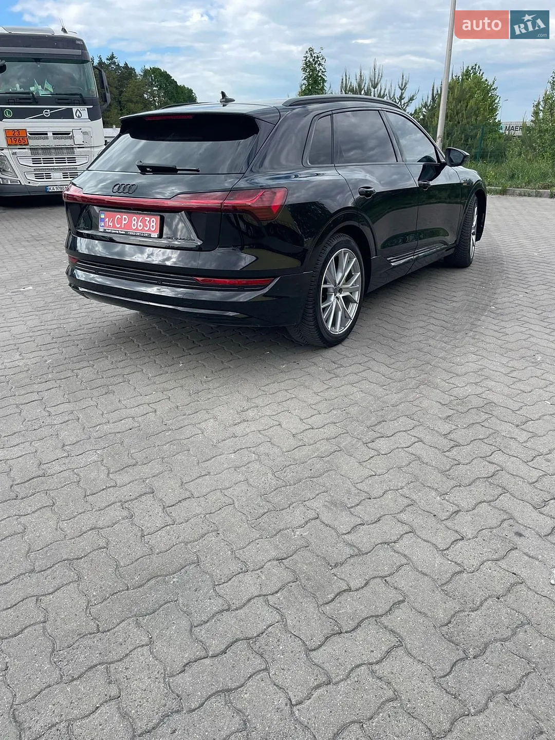 2020 Audi e-tron - мініатюра 7