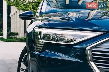 Позашляховик / Кросовер Audi e-tron 2020 в Львові