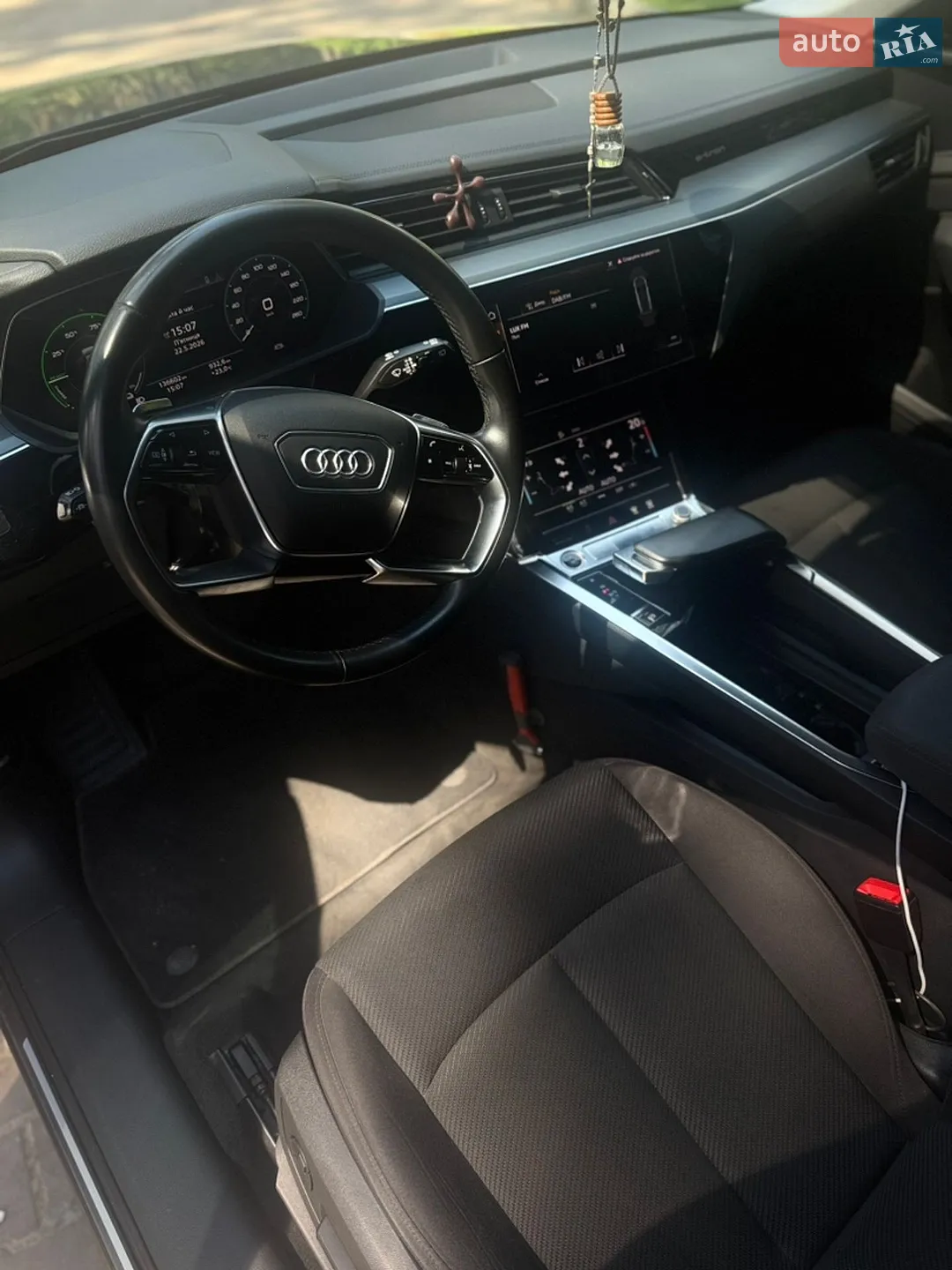 2020 Audi e-tron - мініатюра 20