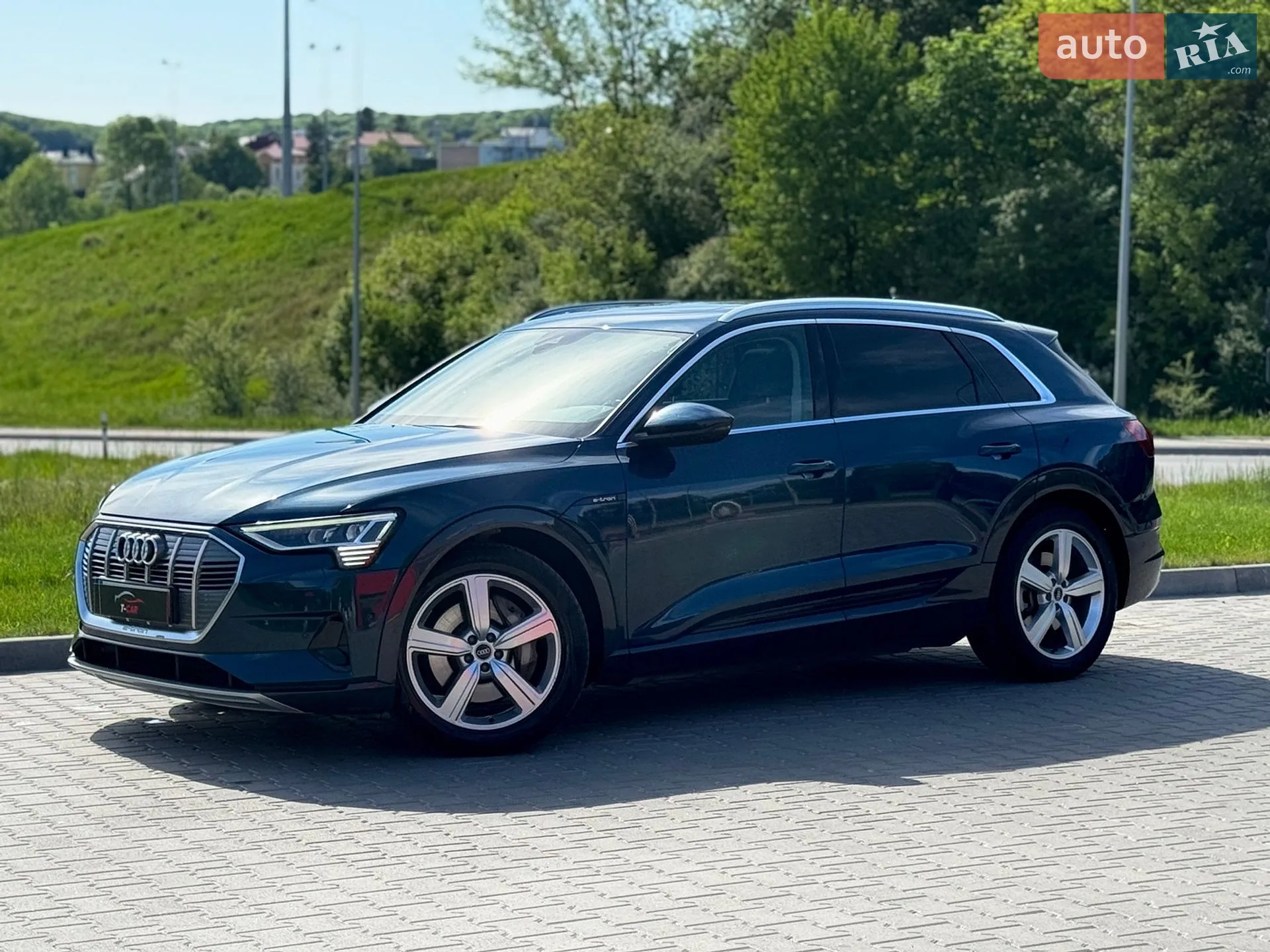 2021 Audi e-tron - мініатюра 8